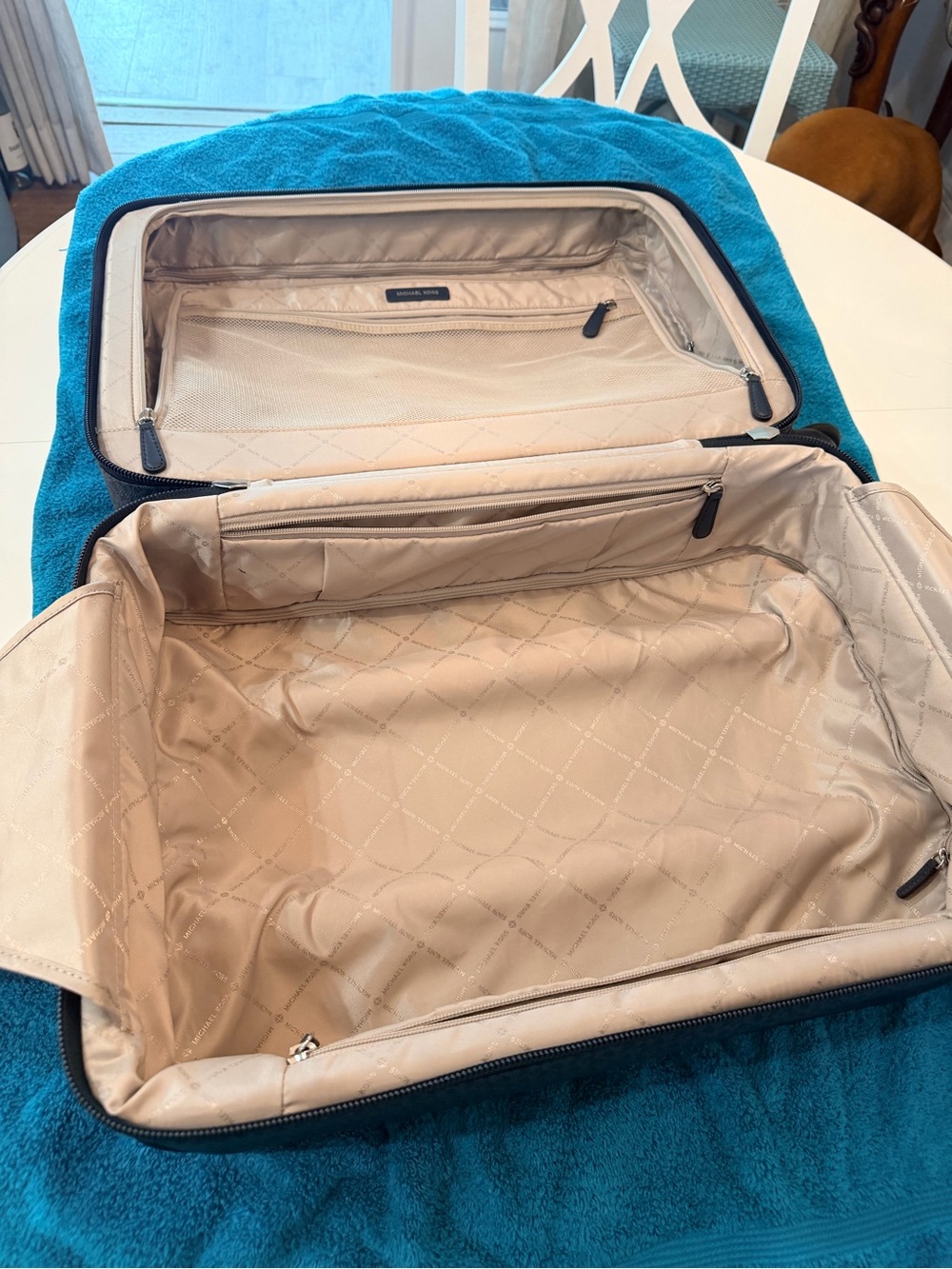 SOLD! Michael Kors Navy Monogram Spinner luggage bag - Picture 8 of 8